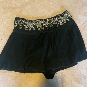 American Threads Shorts